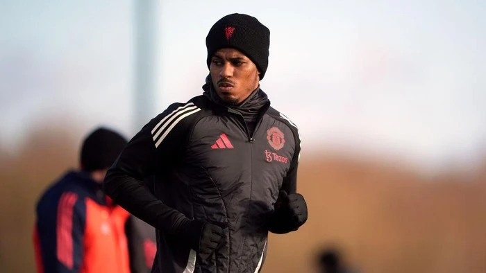 Dear MU, Cepat-cepatlah Jual Rashford, Sancho & Antony