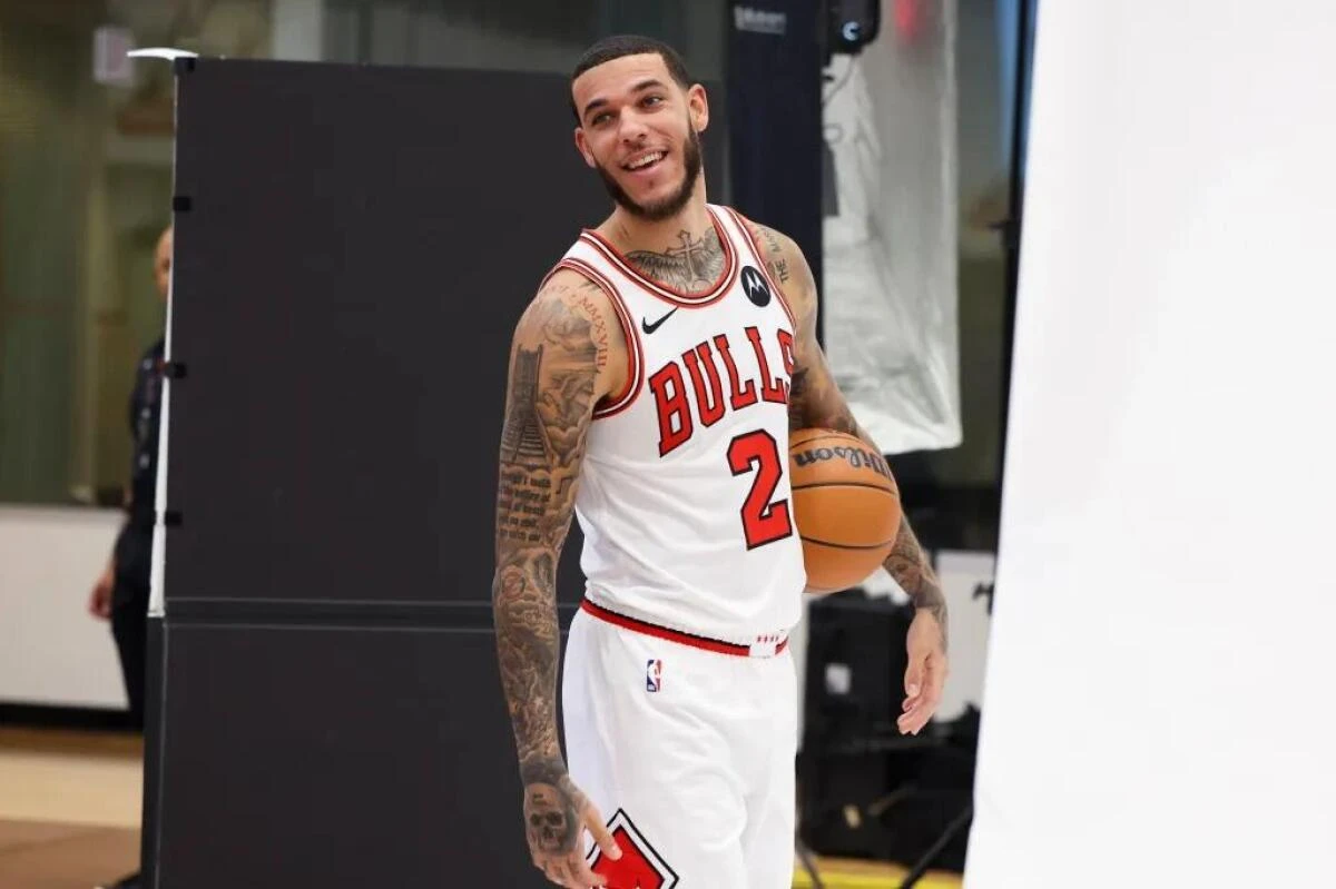 Bulls Kirim Lonzo Ball ke Cleveland