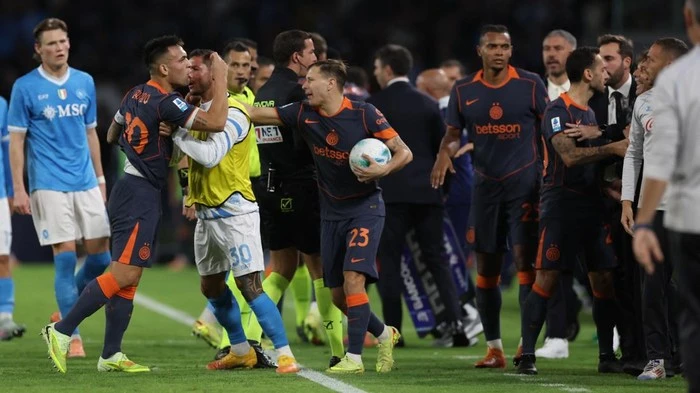 Napoli Sikat Inter, Conte Cekcok dengan Lautaro Martinez